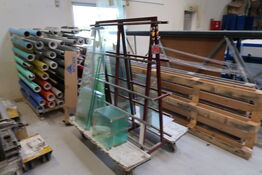 Opbevaringsvogn med div. glas