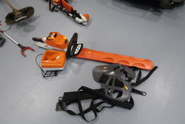 Akku hækkeklipper STIHL HSA 100 med batteri og lader