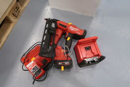 Akku håndværktøj MILWAUKEE M18 FN16GA med batteri og lader 