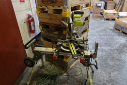 Ryobi EMS254L Kap/Geringssav + bord 