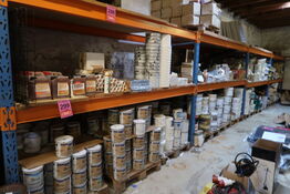 Kæmpe parti maling, træ beskyttelse, olier m.m.