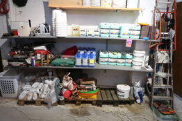 Tøm reol for indhold 