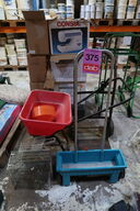 diverse gødningsspredere, vogne m.m.