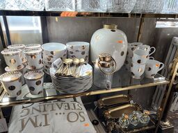 Stel m. Kopper, skåle, tallerkner mm.