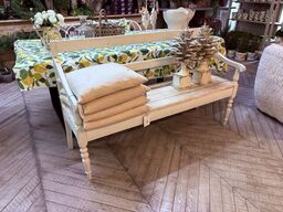 Bænk i træ inkl. Puder L: 200 cm.