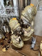 2 stk. Afrikasnke kvindehoveder 