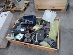 Palle med indhold af diverse motorer