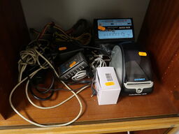 Label printer DYMO Labelwriter 450 + diverse elektronik