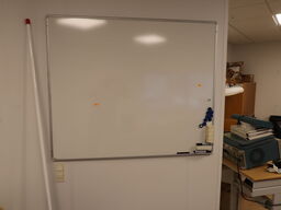 Whitebord (køber skal selv nedtage)