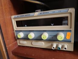 Laboratorie strømforsyning BF-3010-A