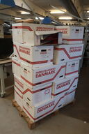 14 Flyttekasser med kontoraktikler