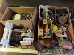 Indholdet på pallen