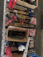 Indholdet på pallen