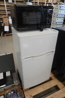 Køle-/Fryseskab og mikrobølgeovn LOGIK/WASCO