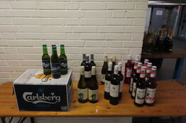 Diverse flasker alkohol, mixer, øl, m.v.