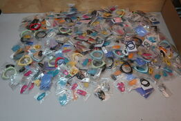 Øreringe, armbånd m.m.