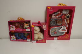 4 pakker legetøj OUR GENERATION