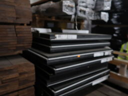 8 stk. Sorte DB35 dører med karme (se beskrivelse)