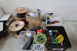 Palle med div. Varelager og værktøj