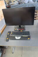 Computerskærm LENOVO samt rollermouse & tastatur