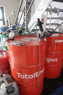 Ca. 70 liter motorolie QUARTZ INEO MDC 5W30