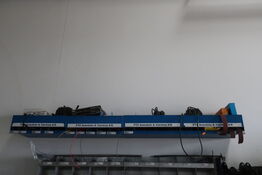 Sortimentsreol med indhold