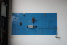 Værktøjstavle med indhold