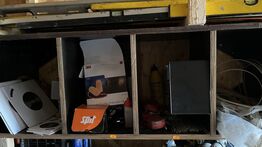 Indhold 4 Hylderum - Savklinger, Målebånd, Strips , Svejseelektroder m.m.