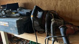 4 Boremaskiner, Sliber, 2 Vinkelsliber BOSCH + HILTI Inkl Transportkasse 