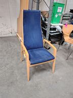 Højrygget stol med regulering  SCHOU ANDERSEN