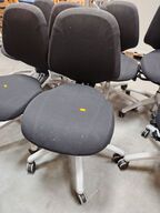 To kontorstole RH Mereo 200