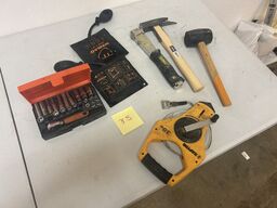 Blandet værktøj, hammer, topnøglesæt mm