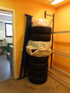 Tøm rummet for dele og reoler