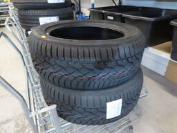 Div. reservedele på reoler og vogne