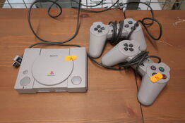 Playstation classic SONY SCPH-1000R med 2 stk. controller