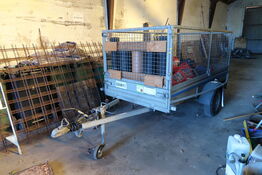 Trailer BRENDERUP med indhold