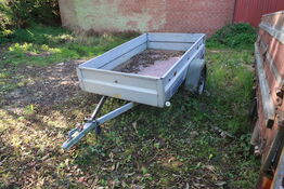 Trailer VARIANT