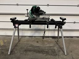 kap-/geringsav, HiKOKI C8FSHG, 1100W + savbord - FRAGT IKKE MULIGT PÅ DETTE LOT