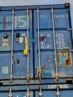 20 fods container med indhold.