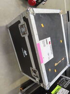 2 stk. teaterlamper i Flightcase og 2 stk. i taske