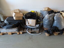 3 stk. paller med indhold