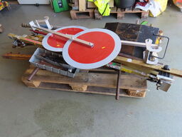 Palle med indhold, skilte og skinneværktøj