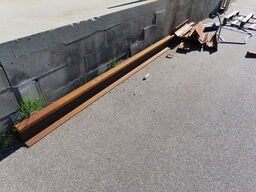 Alle løse materialer på pladsen