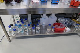 Div. Laboratorieglas, laboratorieudstyr m.m.