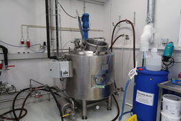 Mikserbeholder GJETTERMANN & NIELSEN med styring JUMO AQUIS 500 og pumpestation INOXPA ESTAMPINOX EFI 2 MR