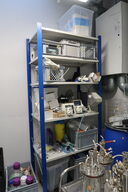 Lagerreol uden indhold