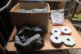 Div. blandede artikler til gulvbehandling