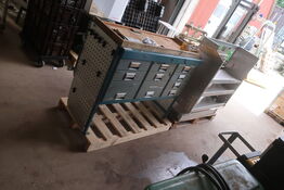 Indretning til varebil inkl. indhold