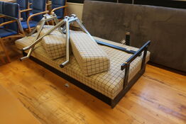 2 stk. sofaer/senge