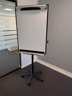 Whiteboard/flipover